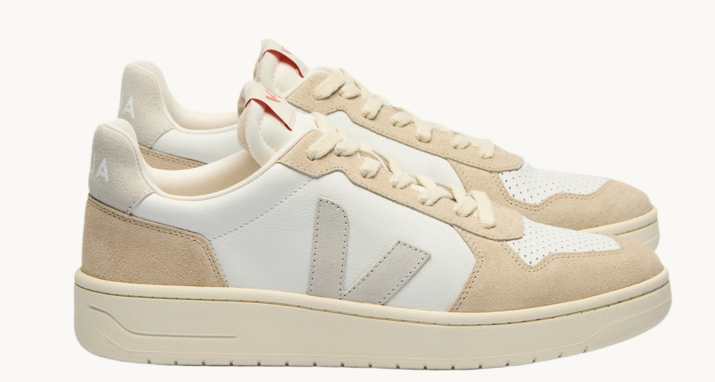 V-82 WHITE/ALMOND