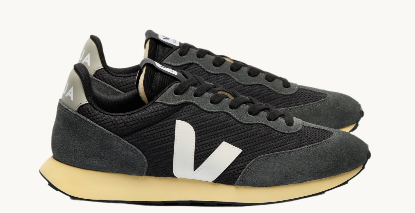 VEJA RIO BRANCO ALVEOMESH BLACK/WHITE