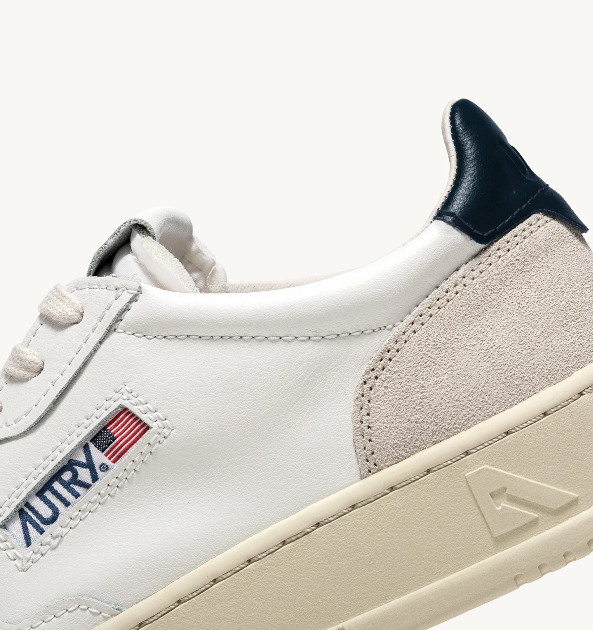 MEDALIST LOW LS21 SUEDE/LEATHER WHITE/BLACK