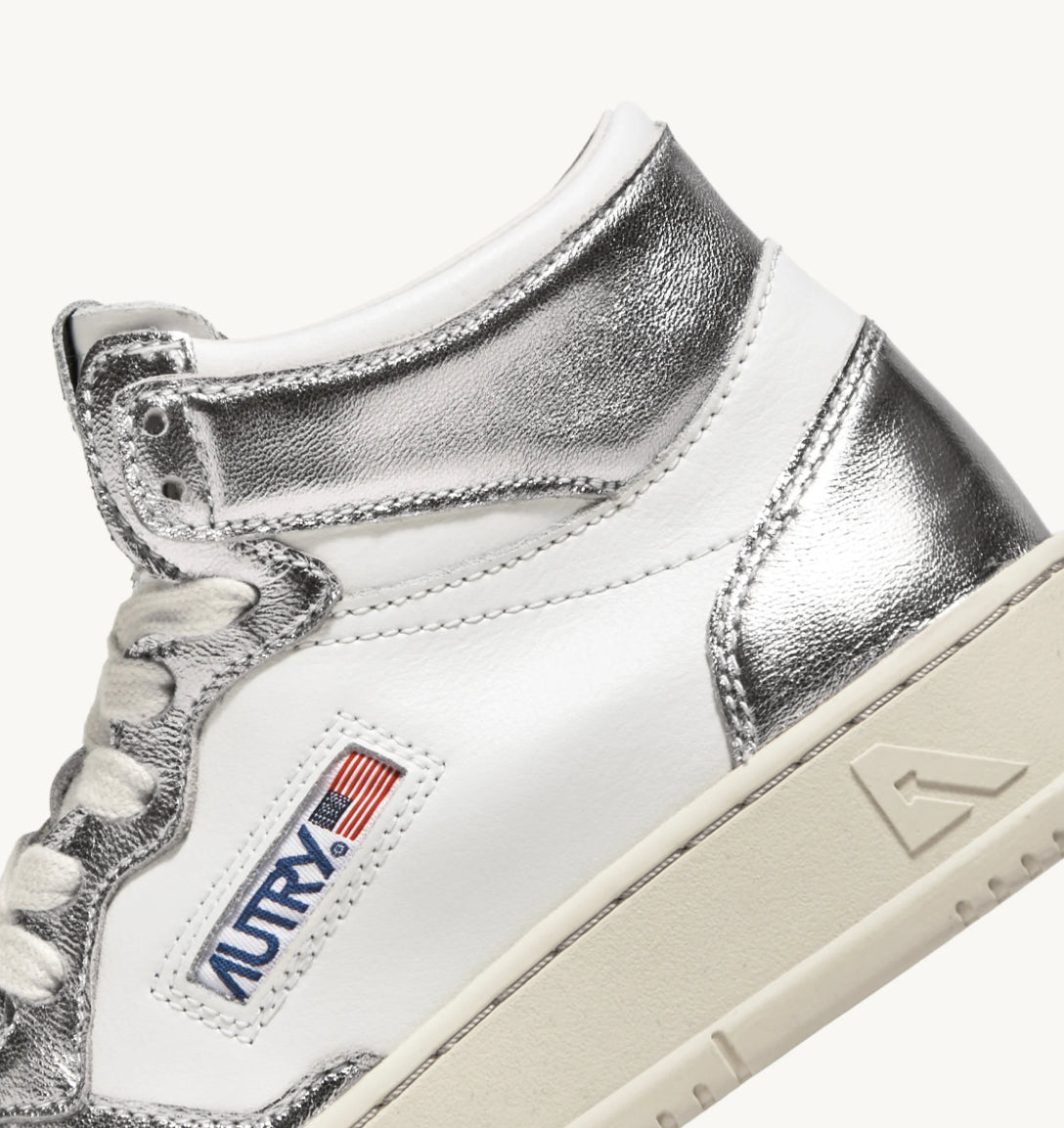 MEDALIST MID WB18 WHITE/SILVER