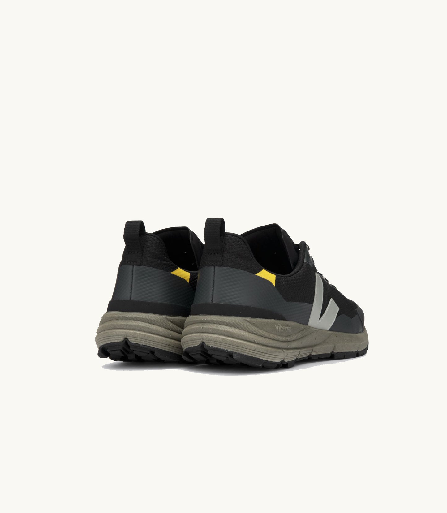 VEJA DEKKAN BLACK/OXFORD GREY/TONIC