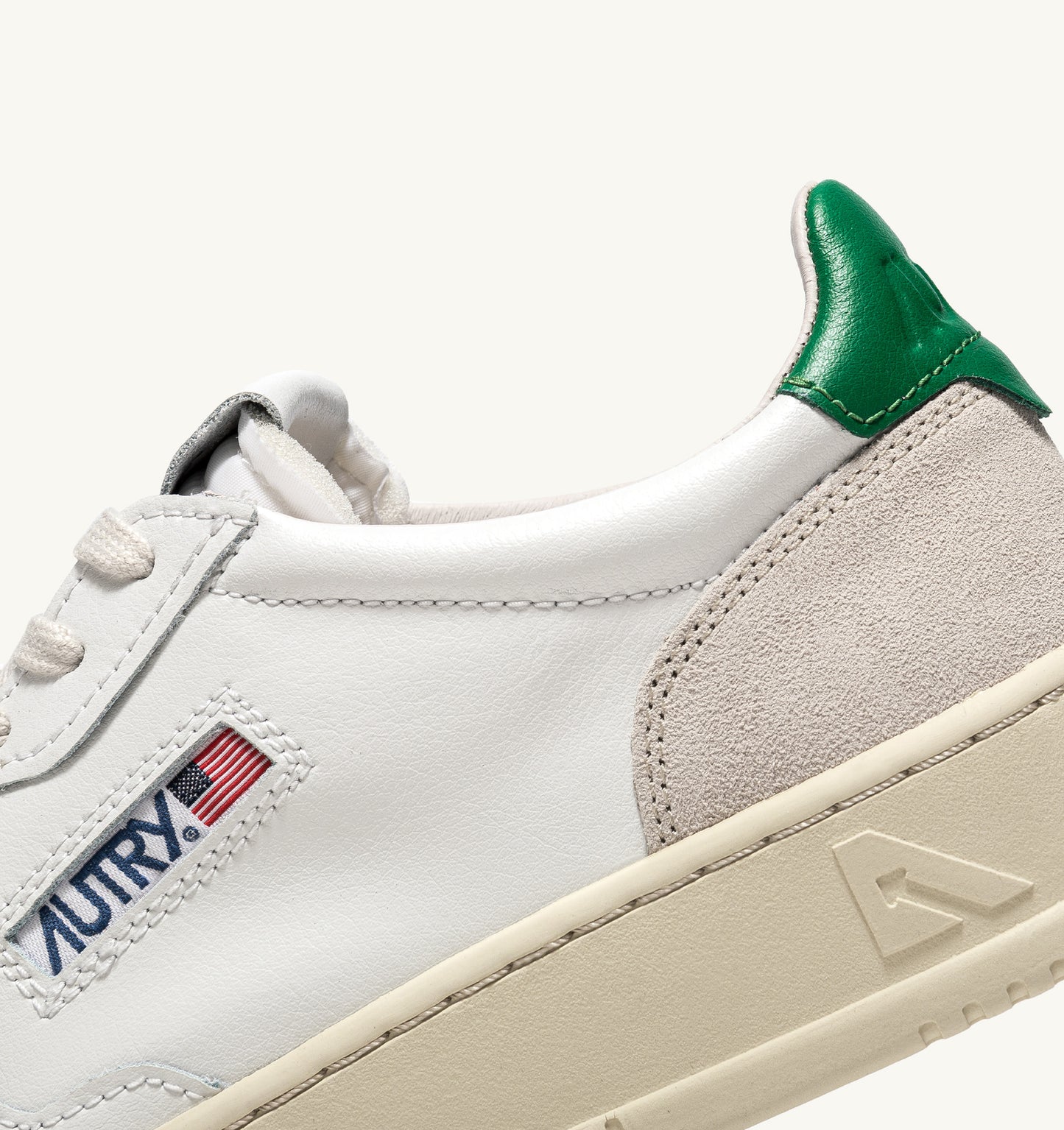 MEDALIST LOW SUEDE/LEATHER WHITE/AMAZON LS23